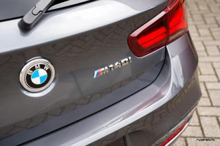 BMW 1 Serie BMW 1-serie M140i LCI2 | Schuifdak | Stuurverwarming | Navi Pro | Alcantara | HiFi Audio| M Sport onderstel | 719M | 5-deurs | - afbeelding nr 56