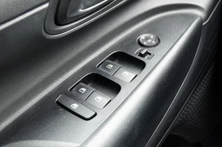 Hyundai i20 Hyundai i20 1.2i-Comfort .Stoelverw! Rijklaarprijs incl 12MND BOVAG garantie - afbeelding nr 31