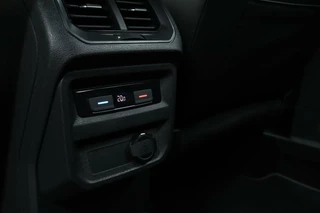 Volkswagen Tiguan Volkswagen Tiguan 1.5 TSI / 2x R-Line / Black Style / Virtual Cockpit / Camera / Matrix LED / Trekhaak / 19