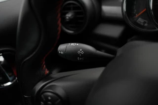 MINI Cooper Mini Mini 1.5 Cooper Chili Serious Business | John Cooper Works Chili Pakket | Keyless Entry | lederen bekleding | Navigatie | Parkeersensoren | verwarmde voorstoelen - afbeelding nr 26