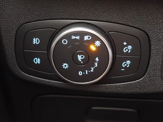 Ford Focus TREKHAAK / CARPLAY / NAVI / AIRCO / PDC / BLUETOOTH / CRUISE / NL-AUTO - afbeelding nr 39