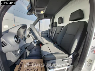 Mercedes-Benz Sprinter Mercedes Sprinter 317 CDI Automaat Laadklep Zijdeur Bakwagen Navi Airco Cruise MBUX Euro6 Meubelbak Koffer 12m3 Airco Cruise control - afbeelding nr 11