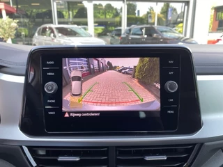 Volkswagen T-Roc Volkswagen T-Roc 1.0 TSI LIFE EDITION TREKHAAK/CAMERA/ACC/CARPLAY/STOELVERW/KEYLESS - afbeelding nr 22