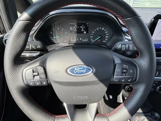 Ford Fiesta Ford Fiesta 1.0 EcoBoost Hybrid ST-Line X 125PK Winterpack Climate Navi Cruise Camera Carplay Parkeersensoren LED 18