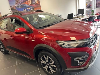 Dacia Sandero Stepway Dacia Sandero Stepway 1.0 TCe Comfort | Navigatie | Pack Assist | Pack Easy - afbeelding nr 3