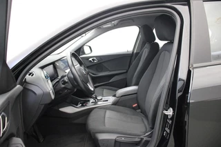 BMW 1 Serie BMW 1 Serie 118i Automaat - Digitaal Cockpit, Cruise, Carplay - afbeelding nr 6