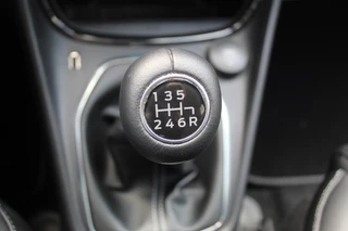 Ford Puma Ford Puma 1.0-125pk EcoBoost Mild-Hybrid Titanium X. Garantie t/m 07-03-2028 ! Slechts 7.400km ! Cruise cntrl, climate cntrl, stoel-, stuur- en voorraamverw., draadloos opladen telefoon, trekhaak afneembaar, navigatie, telefoonvoorb., LM wielen, B&O soundsyst., digitaal dashboard etc. - afbeelding nr 25