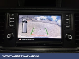 Volkswagen Crafter Volkswagen Crafter 2.0 TDI 141pk L3H2 L2H1 Euro6 Airco | Camera | Navigatie | 3000kg trekhaak Apple Carplay, Android Auto, Parkeersensoren, Bijrijdersbank - afbeelding nr 4