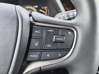 Lexus UX - afbeelding nr 15