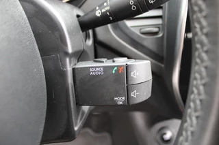 Renault Captur Renault Captur TCe 120 pk EDC Automaat Intens met o.a. camera/trekhaak - afbeelding nr 27