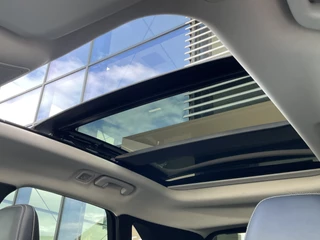 Ford Kuga Ford Kuga 2.5 HEV Vignale | glazen schuif-kanteldak | Winterpakket | Hybrid - afbeelding nr 34