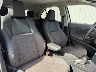 Toyota Yaris Toyota Yaris 1.5 Hyb. Executive PDC Navi 10 Jaar Garantie! - afbeelding nr 30