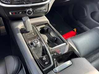 Volvo V60 Volvo V60 2.0 T6 Recharge AWD R-Design R-Design/Airco/Lichtmetalen velgen/Stoelverw. - afbeelding nr 30