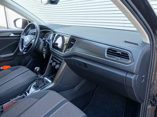 Volkswagen T-Roc Volkswagen T-Roc 1.0 TSi Style I NL-Auto I Airco I Cruise I Android/Apple I Trekhaak I - afbeelding nr 22