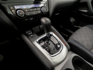 Nissan QASHQAI Nissan QASHQAI 1.2 Deluxe Automaat (PANORAMADAK, NAVIGATIE, CLIMATE, 360 CAMERA, GETINT GLAS, SPORTSTOELEN, CRUISE, KEYLESS, NIEUWE APK, NIEUWSTAAT) - afbeelding nr 11