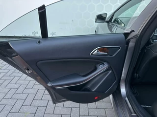 Mercedes-Benz CLA Mercedes-Benz CLA 180 AMG Panoramadak Night Edition NAP - afbeelding nr 43