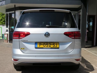 Volkswagen Touran Volkswagen Touran 1.2 TSI CON. SERIES ,,SOUND'' / Camera / Wegklap.haak / Stoelverwarming / - afbeelding nr 20