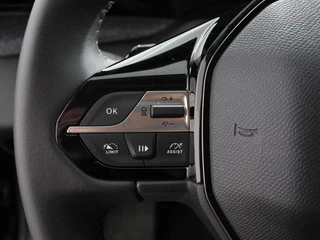 Peugeot 408 Peugeot 408 1.2 PureTech Allure 130 Automaat | Navigatie | Apple Carplay/Android Auto | Climate Control | Cruise Control | Virtual cockpit | PDC VA + Camera | Full LED  | LM Velgen - afbeelding nr 16