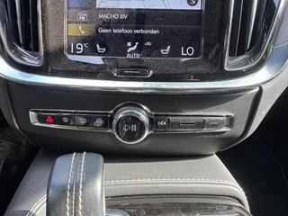 Volvo V60 Volvo V60 2.0 T6 Recharge AWD R-Design R-Design/Airco/Lichtmetalen velgen/Stoelverw. - afbeelding nr 27