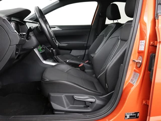 Volkswagen Polo Volkswagen Polo 1.0 TSI R-Line | Stoelverwarming | Camera |  Carplay | Climate control | Adaptive cruise | Full LED | Navigatie | Virtual Cockpit - afbeelding nr 4