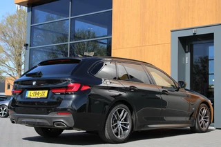BMW 5 Serie BMW 5-serie Touring 520i M-Sport | Comfortstoelen | Org. NL - afbeelding nr 9