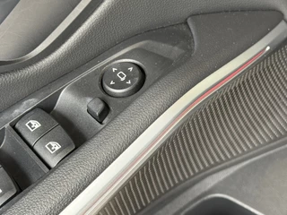BMW 3 Serie BMW 3-serie 320i Executive Sport Sportstoelen|Sfeer|Dealer Onderhouden - afbeelding nr 22