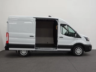 Ford Transit Ford Transit 310 2.0 TDCI L2H2 Trend Automaat Airco Navigatie Bluetooth Camera Cruise Control Trekhaak - afbeelding nr 8