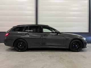 BMW 3 Serie BMW 3 Serie Touring 330e M-Sport DRAVITGRAU PANO/LASER/HEAD-UP/ADAPTIVE M-ONDERSTEL/KEYLESS/19