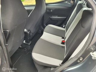 Toyota Aygo Toyota Aygo 1.0 VVT-i x Airco, lm, achteruitrijcamera. - afbeelding nr 16