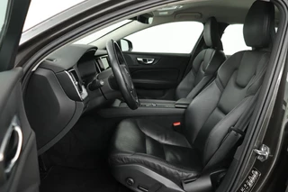 Volvo V60 Volvo V60 2.0 B3 Momentum | Leder |  Stoel & stuurverwarming | Carplay | Adaptive cruise | BLIS | Navigatie | Full LED | DAB - afbeelding nr 5