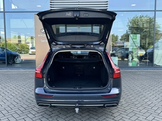 Volvo V60 Volvo V60 2.0 T6 Plug-in hybrid AWD Inscription | Trekhaak - afbeelding nr 8