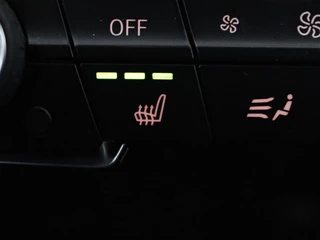 BMW X1 BMW X1 sDrive18i M Sport | Stoelverwarming | Head-Up |  Sportstoelen | Full LED | Alcantara | Navigatie | Park Assist | Climate control - afbeelding nr 8