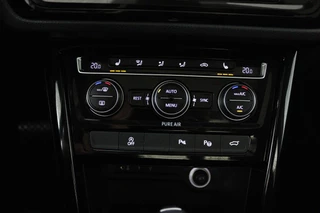 Volkswagen Touran Volkswagen Touran 1.4 TSI Highline 7p (PANORAMADAK, PARKEERSENSOREN, TREKHAAK, STOELVERWARMING, NAVI, CARPLAY, CRUISE CONTROL) - afbeelding nr 18