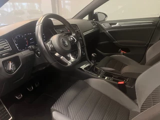 Volkswagen Golf Volkswagen Golf Highline Business R 1.0TSi | Navigatie |LED | 2x R-line | Camera | - afbeelding nr 34