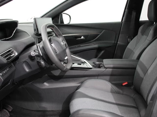 Peugeot 3008 Peugeot 3008 1.2 PureTech Allure Climate control Adaptive cruise control Achteruitrijd camera Parkeersensoren Verwarmde voorstoelen LED Navigatie Apple Carplay/ Android Auto - afbeelding nr 13