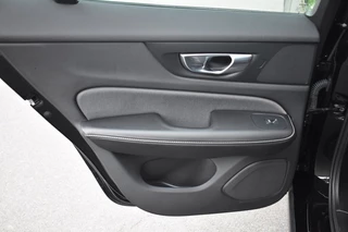 Volvo V60 Volvo V60 T6 350pk AWD Plus Dark | Climate | S/K Dak | Harman Kardon | Tre - afbeelding nr 16