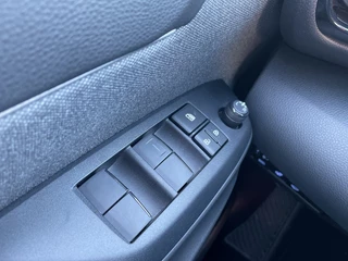 Toyota Yaris Cross Toyota Yaris Cross 1.5 Hybrid Dynamic | Navi | Keyless Entry & Start | Stoelverwarm - afbeelding nr 16