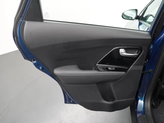 Kia Niro Kia Niro 1.6 GDi Hybrid DynamicPlusLine - Navigatie - Camera - Stoel- en stuurverwarming - Climate control - Trekhaak - Fabrieksgarantie tot 09-2027 - afbeelding nr 39