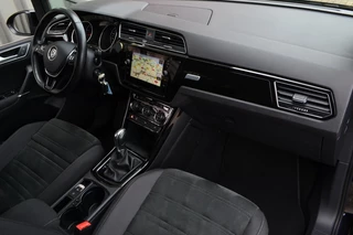 Volkswagen Touran Volkswagen Touran 1.8 TSI DSG 180PK R-line Camera/Navi/LED - afbeelding nr 7