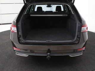 Škoda Superb Skoda Superb 1.4 TSI iV Laurin & Klement | Leder | Trekhaak |  Adaptive cruise | Stoelverwarming | Canton Sound | Navigatie | Memory | Full LED | Keyless | Carplay | PHEV - afbeelding nr 13