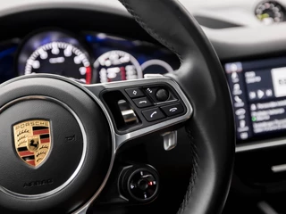 Porsche Cayenne 463Pk (PANORAMADAK, SPORTCHRONO PAKKET, ORG NEDERLANDS, SFEERVERLICHTING, 14 WEGEN SPORTSTOELEN, KEYLESS, LUCHTVERING, APPLE CARPLAY, DAB+, STUURWIEL VERWARMD, NIEUWSTAAT) - afbeelding nr 23