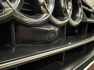 Audi Q5 Audi Q5 55 TFSI e quattro Competition 367PK S-Line PANO/LUCHTVERING/TREKHAAK/360CAMERA/MASSAGE/KEYLESS/MATRIX/VIRTUAL/CARPLAY/SFEER/19