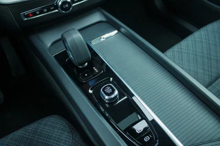 Volvo XC60 Volvo XC60 2.0 T6 Plug-in hybrid AWD Core Bright|LongRange|Clima|Pano|Camera - afbeelding nr 26