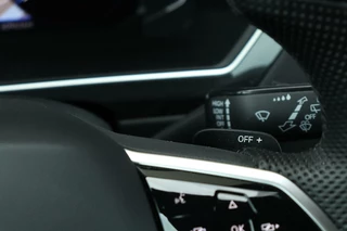 Volkswagen Tiguan Volkswagen Tiguan 1.5 TSI / 2x R-Line / Black Style / Virtual Cockpit / Camera / Matrix LED / Trekhaak / 19