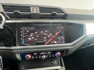 Audi Q3 Audi Q3 35 TFSI Advanced AUTOMAAT NL AUTO Lichtmetalen velgen 20