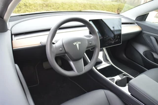 Tesla Model 3 Tesla Model 3 Standard RWD Plus 60 kWh 15.177 km! 1e eig. panoramadak - afbeelding nr 2