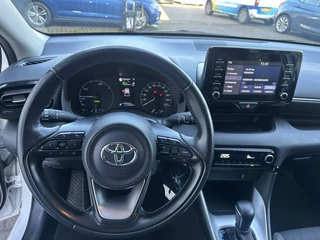 Toyota Yaris Toyota Yaris 1.5 Hybrid Active CARPLAY/ECC *ALL-IN PRIJS* - afbeelding nr 13