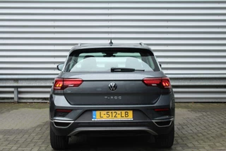 Volkswagen T-Roc Clima Cruise Navi Carplay Camera 17