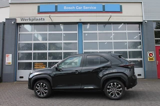 Toyota Yaris Cross Toyota Yaris Cross 1.5 HYBRID 115 FIRST Teamplayer / Winterpack - afbeelding nr 3