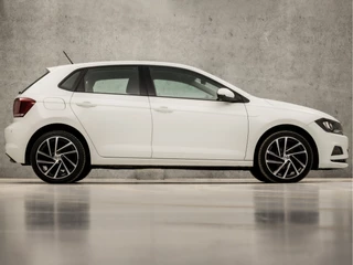 Volkswagen Polo (APPLE CARPLAY, CLIMATE, LM VELGEN, SPORTSTOELEN, PARKEERSENSOREN, CRUISE, NIEUWE APK, NIEUWSTAAT) - afbeelding nr 4